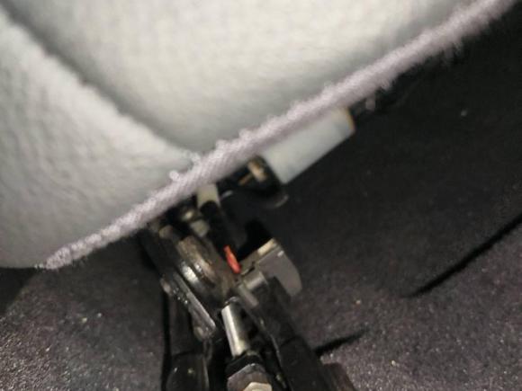 [宁波·浙B] 二手奥迪奥迪A4L2018款 30周年年型 40 TFSI 时尚型