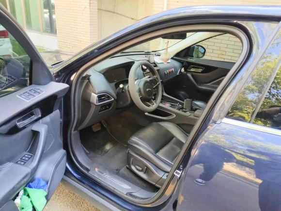 [上海·沪E] 二手捷豹捷豹F-PACE2016款 2.0T 两驱都市尊享版