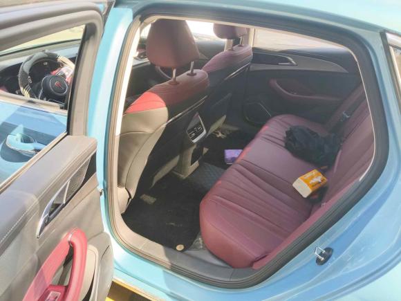 [南通·苏F] 二手红旗红旗H52023款 1.5T DCT智联旗韵版