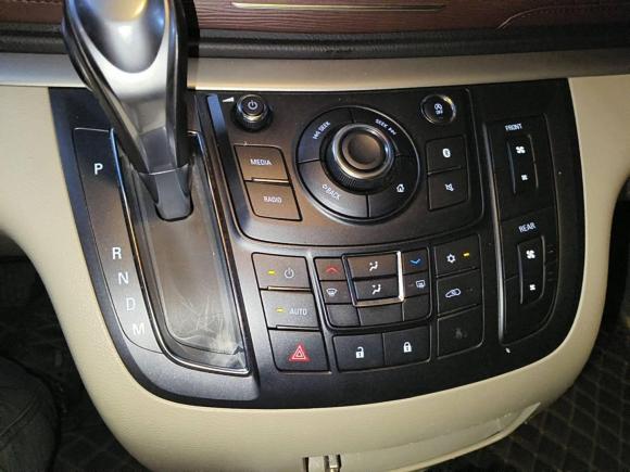 [广州·粤A] 二手别克别克GL82018款 28T 豪华型 国VI