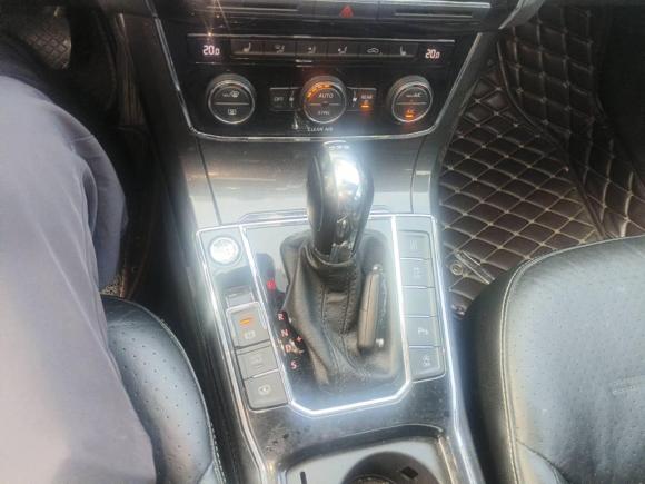 [杭州·浙A] 二手大众帕萨特2016款 330TSI DSG御尊版