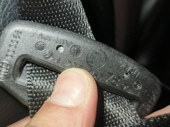 [佛山·粤E] 二手奔驰奔驰GLC2021款 GLC 300 L 4MATIC 动感型