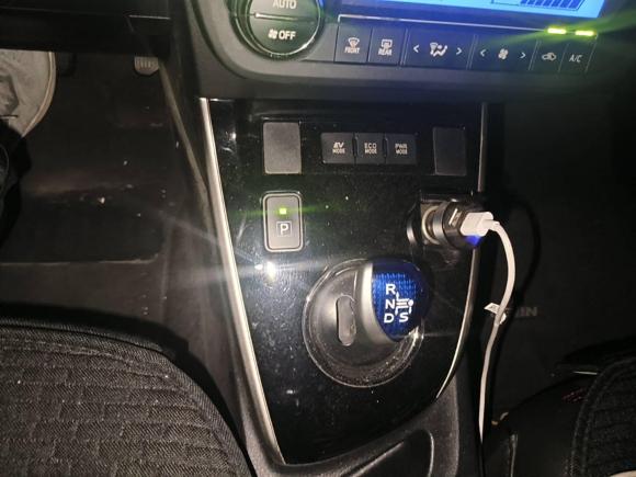 [杭州·浙A] 二手丰田雷凌2016款 双擎 1.8H GS E-CVT精英天窗版