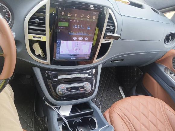 [上海·沪H] 二手奔驰威霆2016款 2.0T 商务版