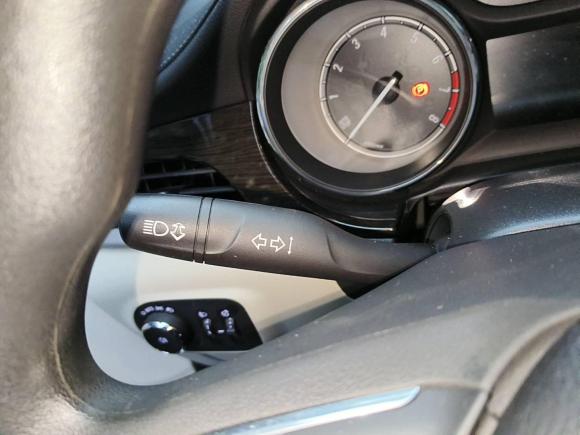 [成都·川A] 二手别克威朗2018款 三厢 15S 自动领先型