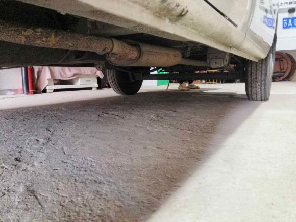 [南京·苏A] 二手上汽大通MAXUS新途V802019款 2.5T经典款AMT傲运通改款短轴中顶5/6座