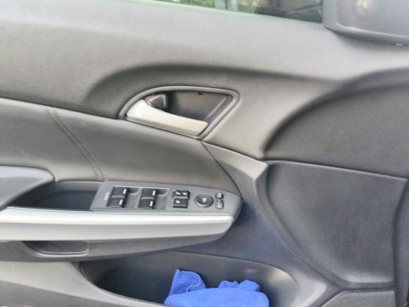 [苏州·苏E] 二手本田歌诗图2012款 2.4L 豪华版