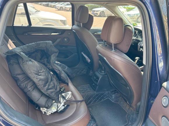 [北京·京H] 二手宝马宝马X12016款 sDrive20Li 豪华型