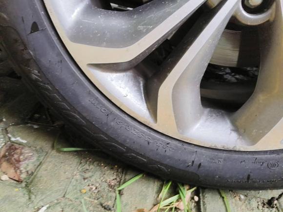 [芜湖·皖B] 二手现代胜达2013款 3.0L 四驱尊享版 7座 欧IV