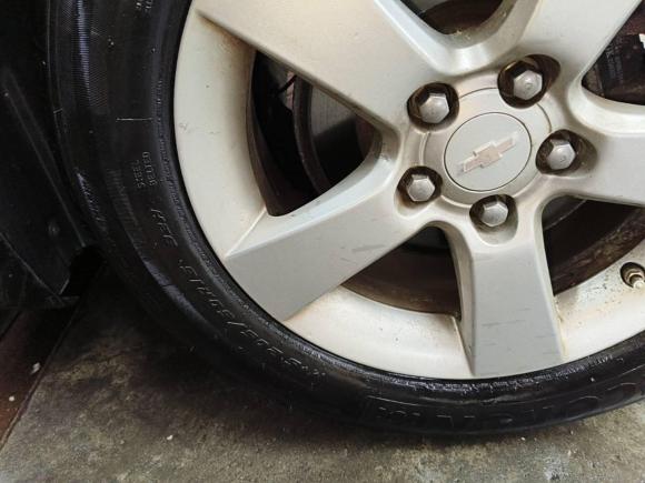 [上海·苏F] 二手雪佛兰科鲁兹2013款 掀背 1.6L 自动豪华型