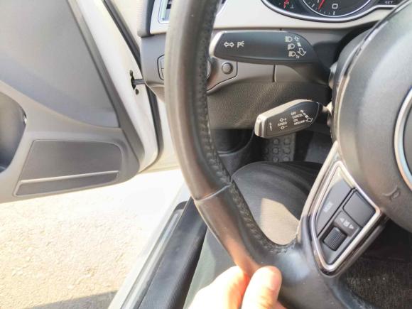 [济南·鲁A] 二手奥迪奥迪A4L2013款 35 TFSI 自动标准型