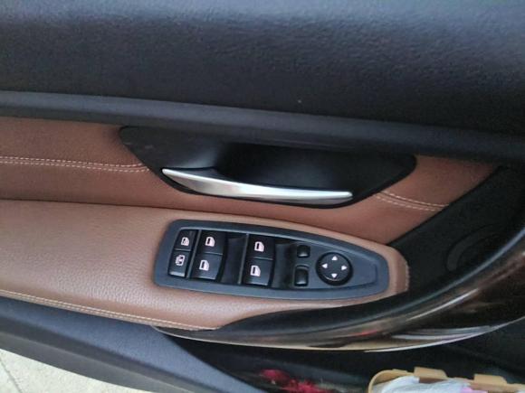 [上海·沪B] 二手宝马宝马3系2014款 320Li 豪华设计套装