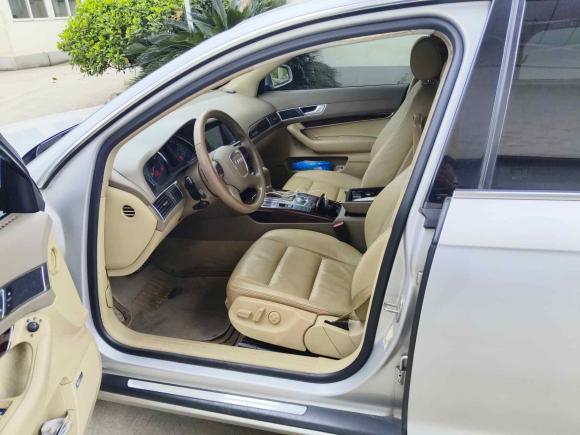 [成都·川A] 二手奥迪奥迪A6L2005款 4.2L quattro 至尊旗舰型