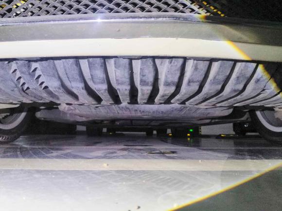 [深圳·粤L] 二手奔驰奔驰C级2017款 C 200 L 运动版