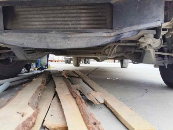 [上海·沪B] 二手福特经典全顺2013款 2.8T改款柴油冰白物流车长轴中顶JX493ZLQ4