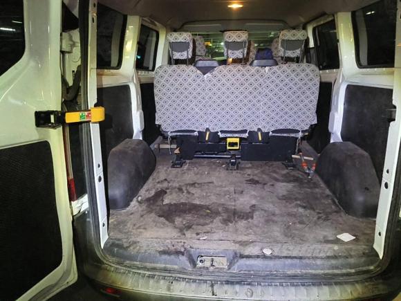 [济南·鲁A] 二手福特全顺2019款 2.0T柴油多功能商用车短轴低顶6座国VI