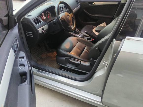 [青岛·鲁B] 二手大众速腾2014款 改款 1.4TSI 自动豪华型