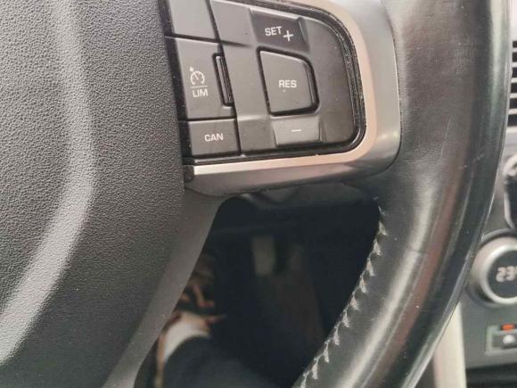 [杭州·浙A] 二手路虎发现神行2017款 2.0T SE