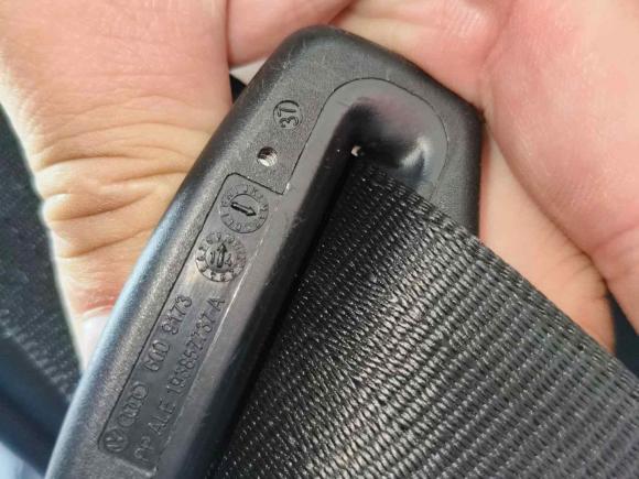 [深圳·赣D] 二手奥迪奥迪A4L2015款 35 TFSI 自动标准型