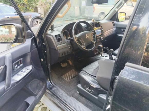 [上海·沪C] 二手三菱帕杰罗2010款 3.0L 自动精英版