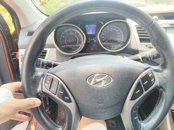 [金华·浙G] 二手现代朗动2012款 1.6L 自动尊贵型