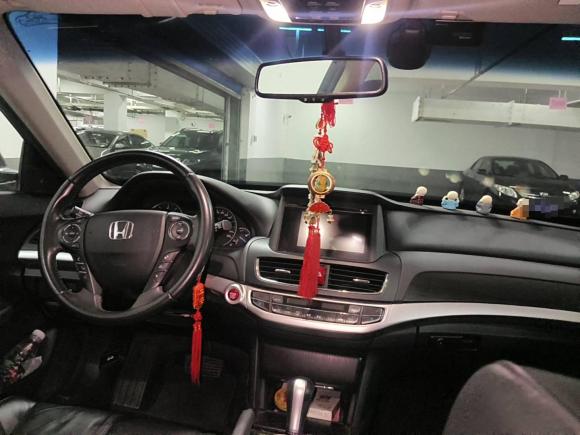 [无锡·苏B] 二手本田歌诗图2014款 2.4L 豪华版
