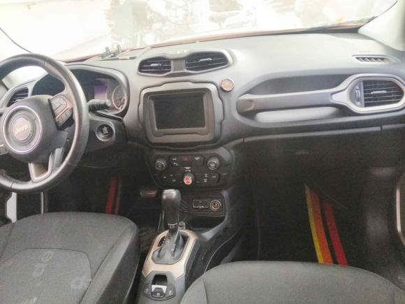 [南京·苏A] 二手Jeep自由侠2018款 互联大屏版 180T 自动劲能版