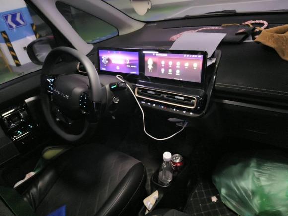 [杭州·浙A] 二手宝骏宝骏KiWi EV2023款 大疆版 磷酸铁锂