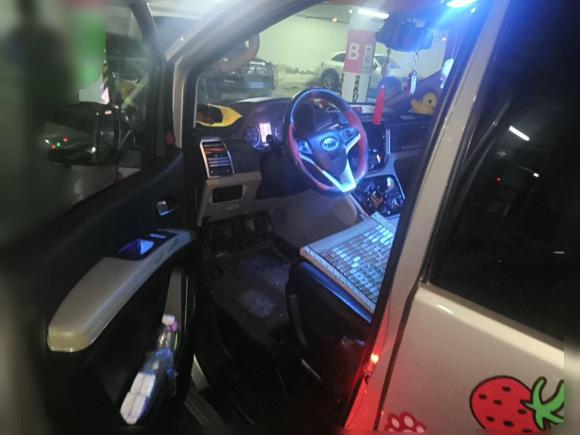 [上海·皖K] 二手江淮瑞风瑞风M42016款 2.0L 手动豪华型