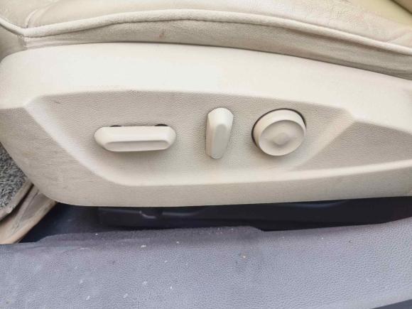 [武汉·鄂A] 二手别克君威2015款 2.0L 精英时尚型