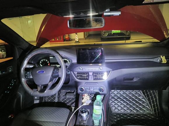 [深圳·桂A] 二手福特福克斯2020款 两厢 EcoBoost 180 自动ST Line
