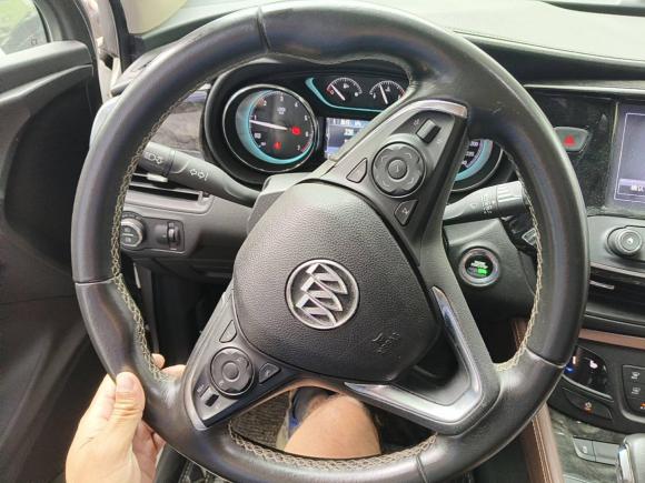 [广州·粤P] 二手别克昂科威Plus2016款 28T 四驱精英型