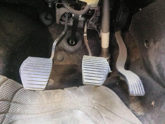 [济南·鲁A] 二手雪铁龙爱丽舍2018款 1.6L 手动时尚型