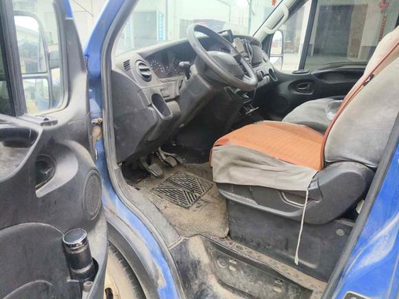 [武汉·鄂A] 二手依维柯依维柯欧胜2020款 2.3T 手动超瑞长轴短悬高顶高功F1A