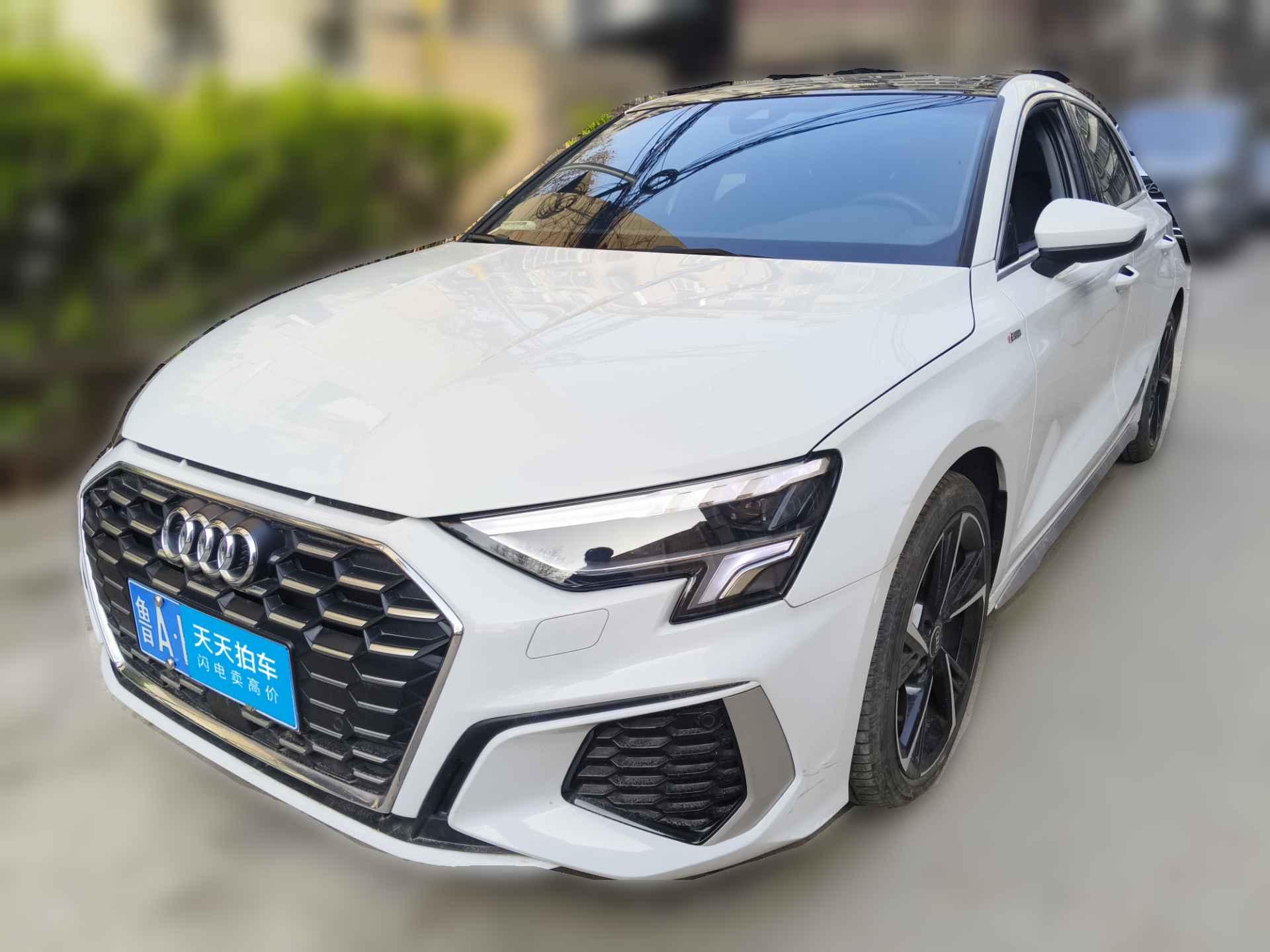 [济南·鲁A] 奥迪奥迪A32023款 改款 Sportback 35 TFSI 时尚运动型