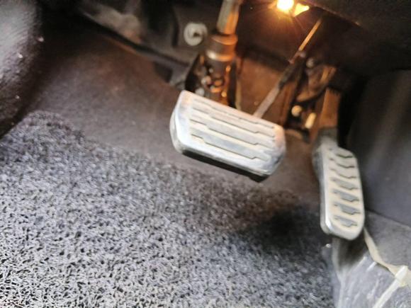 [南通·苏F] 二手路虎揽胜极光2015款 2.0T 五门智耀版