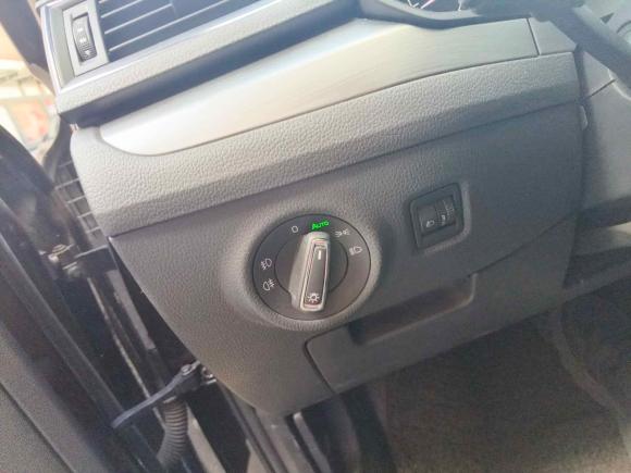 [上海·沪B] 二手斯柯达速派2016款 TSI330 DSG创行版