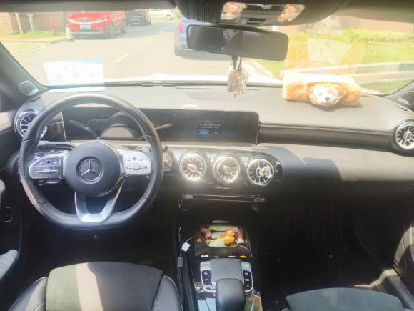 [上海·沪C] 二手奔驰奔驰A级2019款 A 200 L 运动轿车