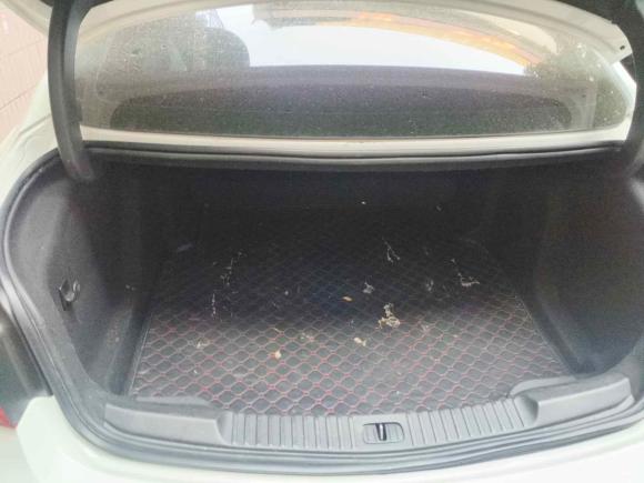 [成都·豫A] 二手别克威朗2017款 三厢 15S 自动领先型