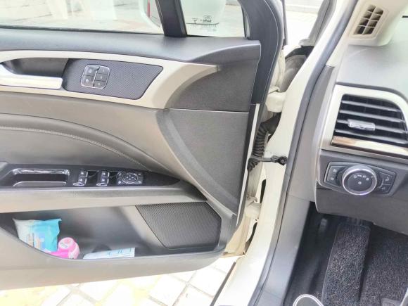 [广州·桂R] 二手福特蒙迪欧2013款 2.0L GTDi240旗舰型