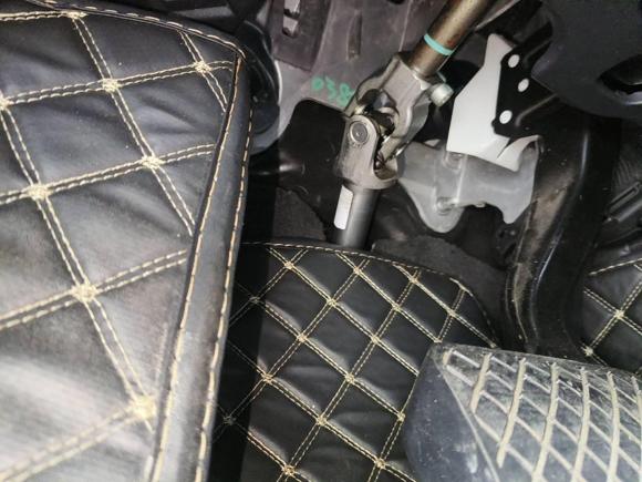 [深圳·赣D] 二手奥迪奥迪A4L2015款 35 TFSI 自动标准型