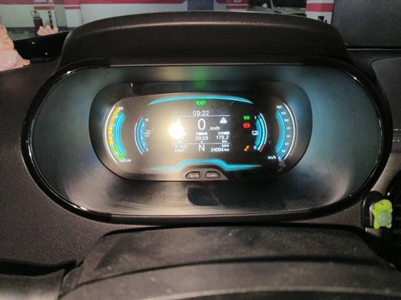 [上海·苏E] 二手奇瑞新能源小蚂蚁2022款 甜粉款 半糖版 磷酸铁锂 29.2kWh 30kW 301km