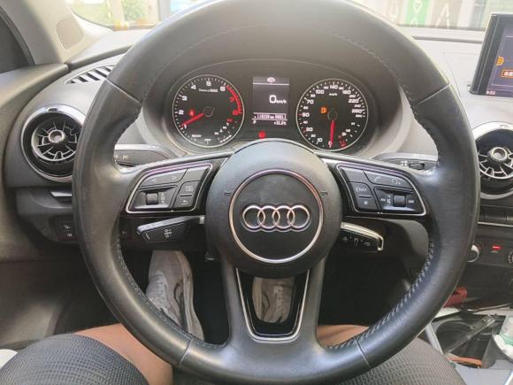 [无锡·苏B] 二手奥迪奥迪A32020款 Limousine 35 TFSI 时尚型 国VI