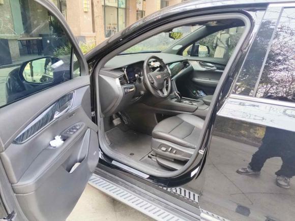 [成都·川A] 二手凯迪拉克凯迪拉克XT62022款 2.0T 六座四驱豪华型