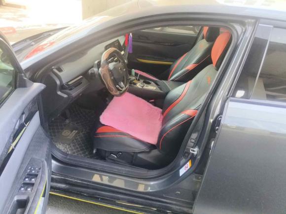 [南京·苏A] 二手长安长安UNI-V2022款 1.5T 运动版