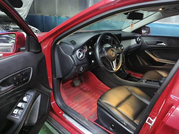 [常州·苏D] 二手奔驰奔驰GLA2015款 GLA 220 4MATIC 时尚型