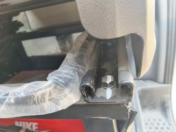 [宁波·浙B] 二手上汽大通MAXUS新途V802023款 2.0T 手动经典傲运通长轴中顶6/7/8/9座