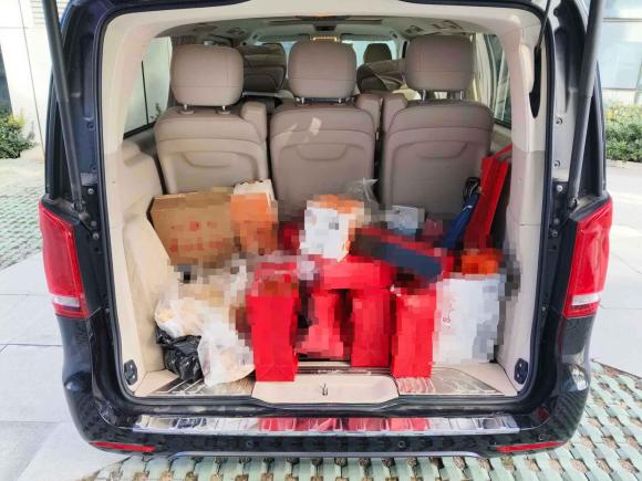 [济南·鲁A] 二手奔驰奔驰V级2022款 V 260 L 长轴距豪华版