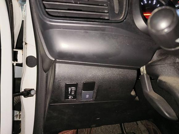 [西安·陕A] 二手雪铁龙雪铁龙C3-XR2015款 1.6THP 自动先锋型