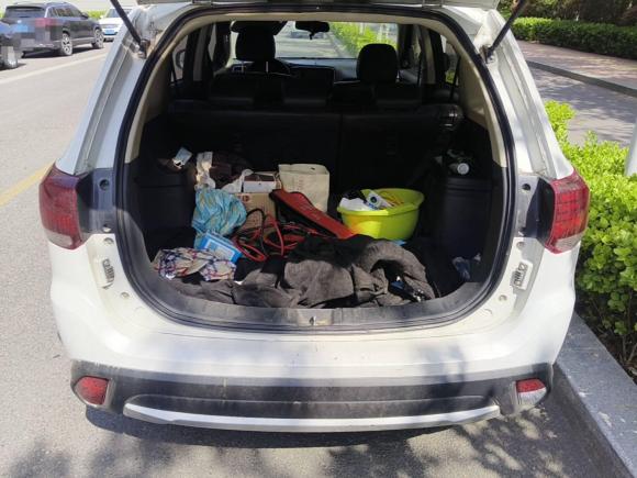 [济南·鲁A] 二手三菱欧蓝德2017款 2.0L 两驱荣耀版 5座